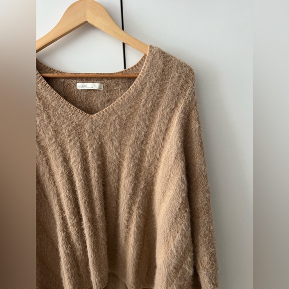 OAK+FORT | Fuzzy boxy oversized sweater - Picture 2 of 4